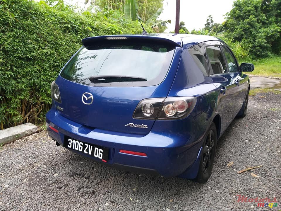 2006' Mazda Axela 1.5l [JAPAN] photo #2