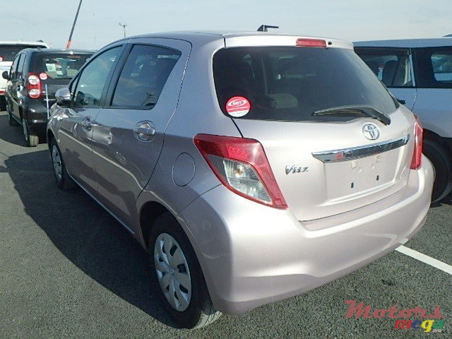 2012' Toyota Vitz photo #2