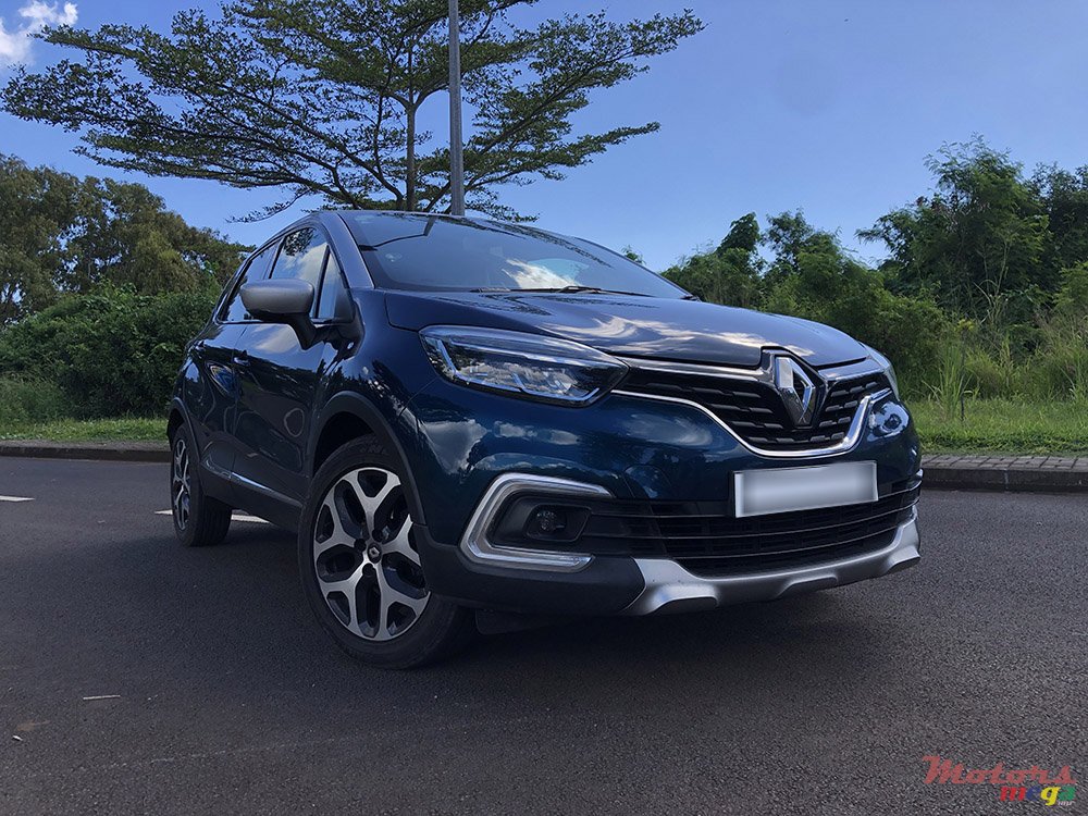 2019' Renault Captur photo #1