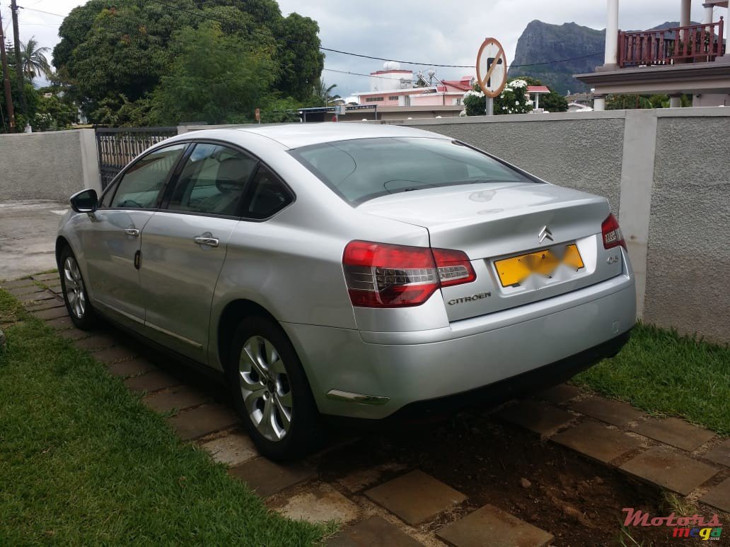 2012' Citroen C5 photo #1