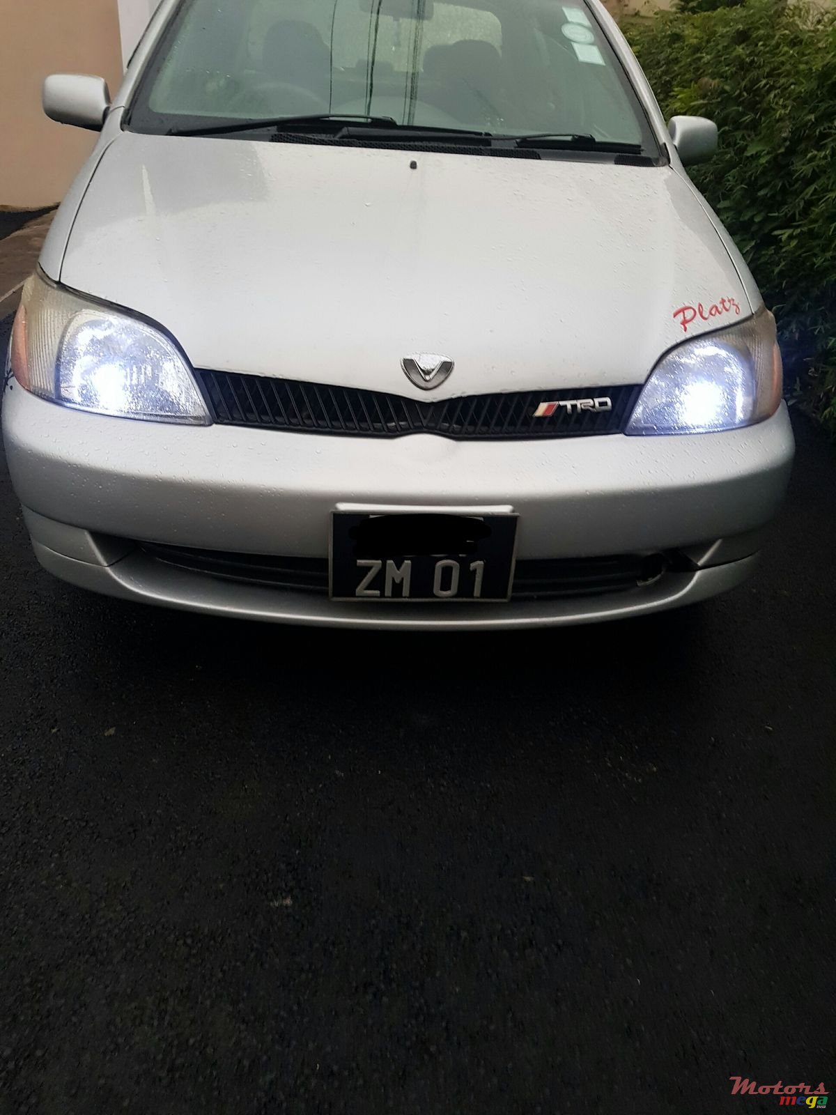 2001' Toyota platz photo #1