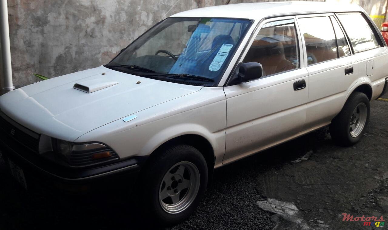 1989' Toyota Corolla Ee96 photo #2