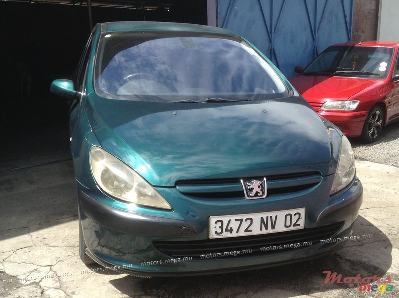 2002' Peugeot photo #1