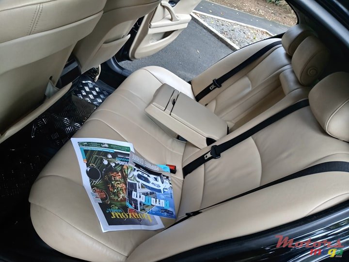 2012' BMW 520 dorigine photo #4