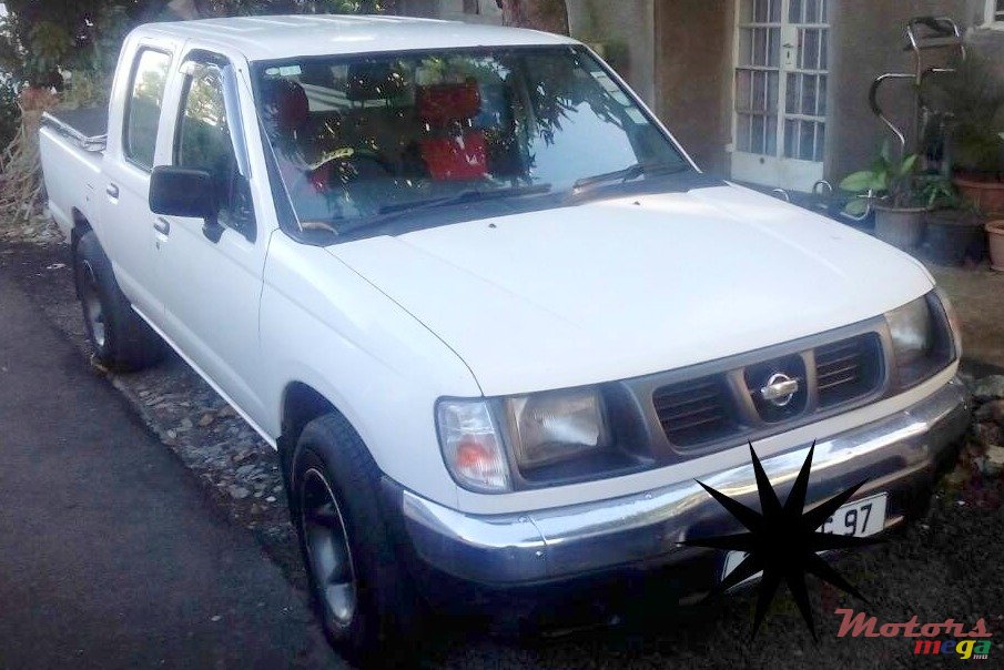 1997' Nissan Hardbody photo #1