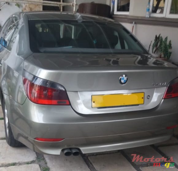 2007' BMW 5 Series ORIGINAL photo #3