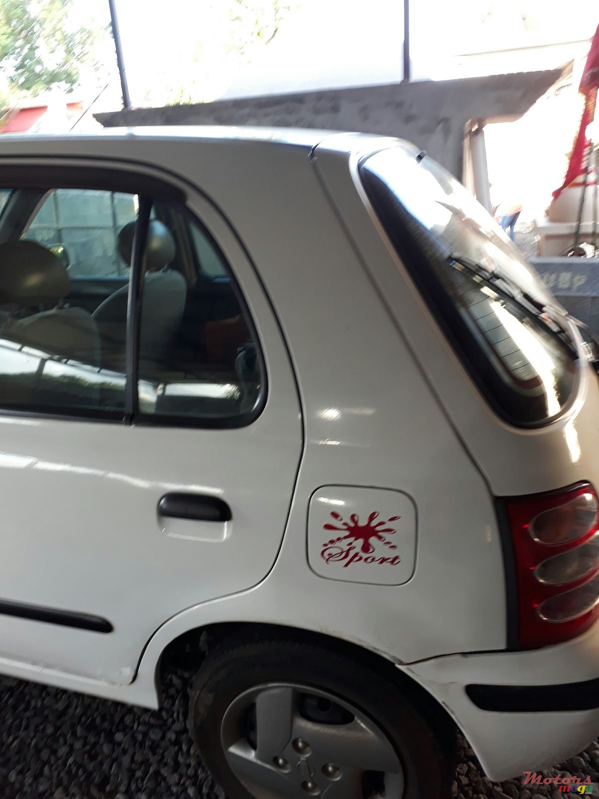 2000' Nissan March photo #1