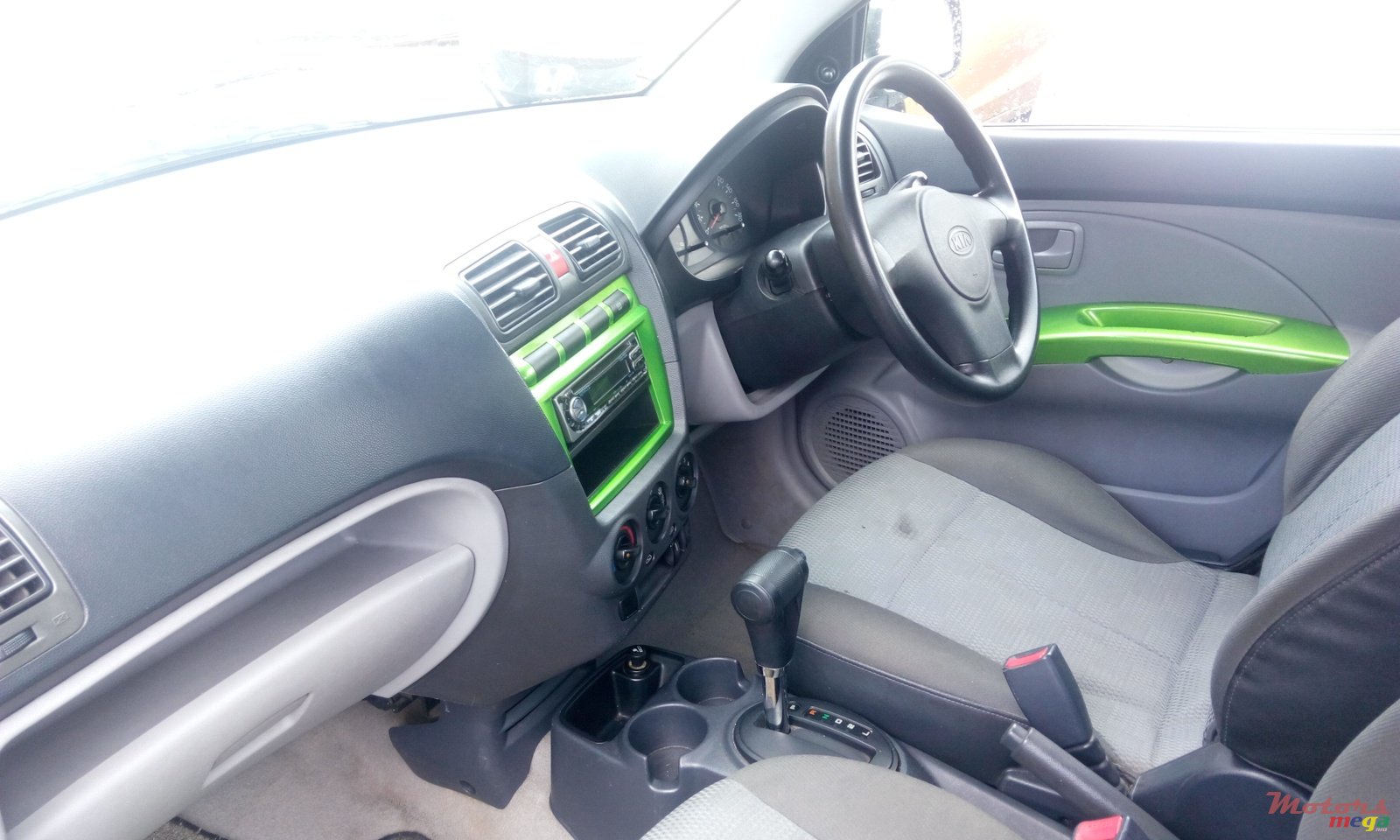 2005' Kia PICANTO AUTOMATIQUE  photo #2