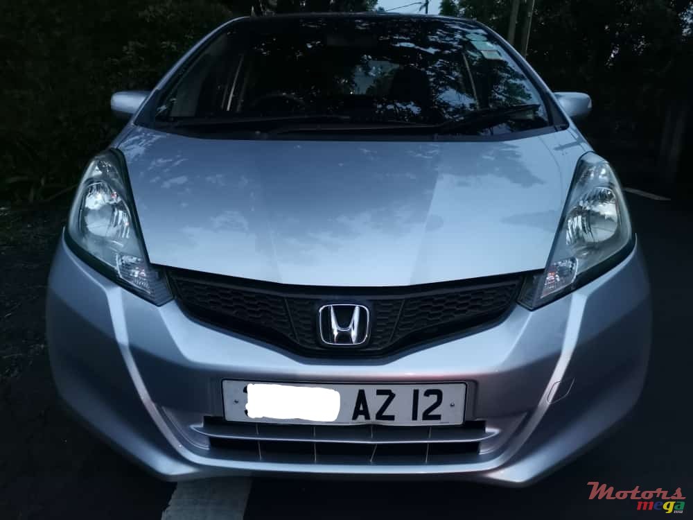 2012' Honda Fit Automatic photo #4