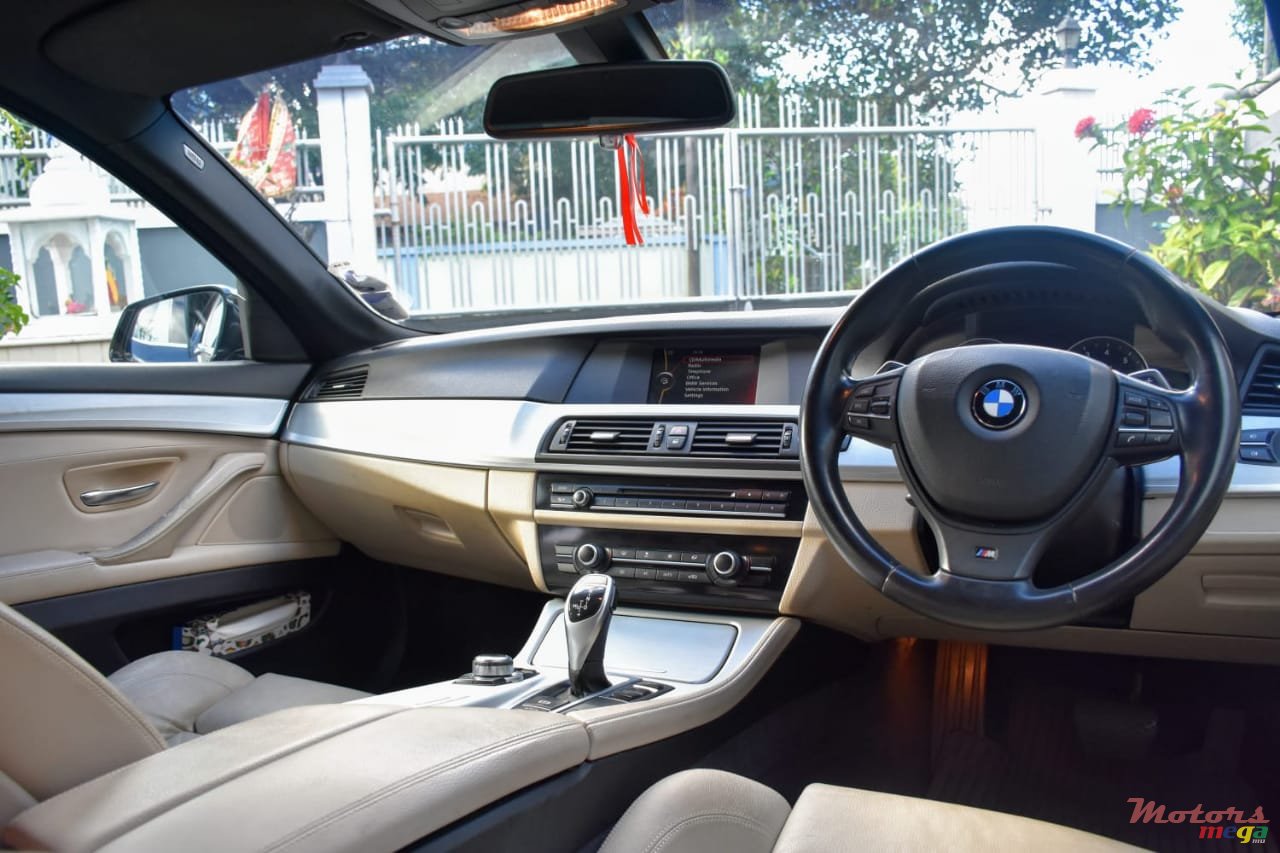 2013' BMW 520 M package photo #4