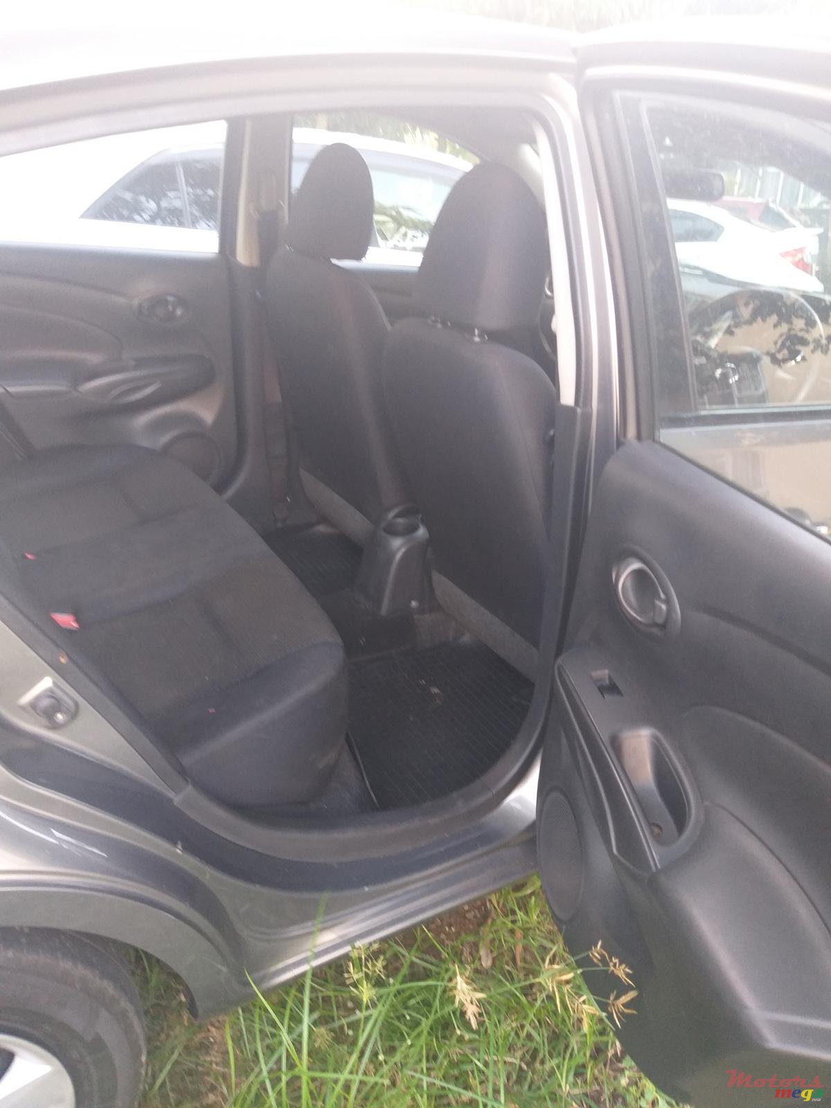 2013' Nissan Sunny photo #4