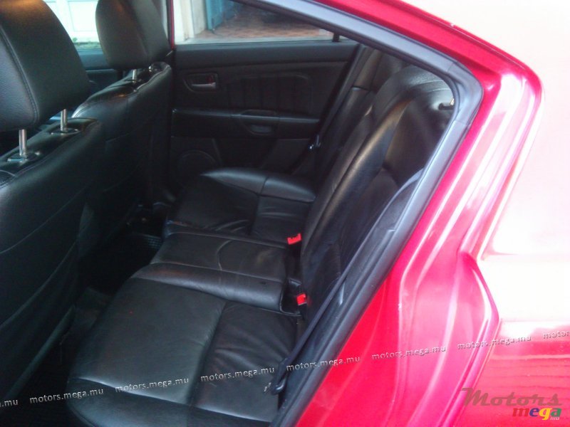 2004' Mazda 3 photo #4