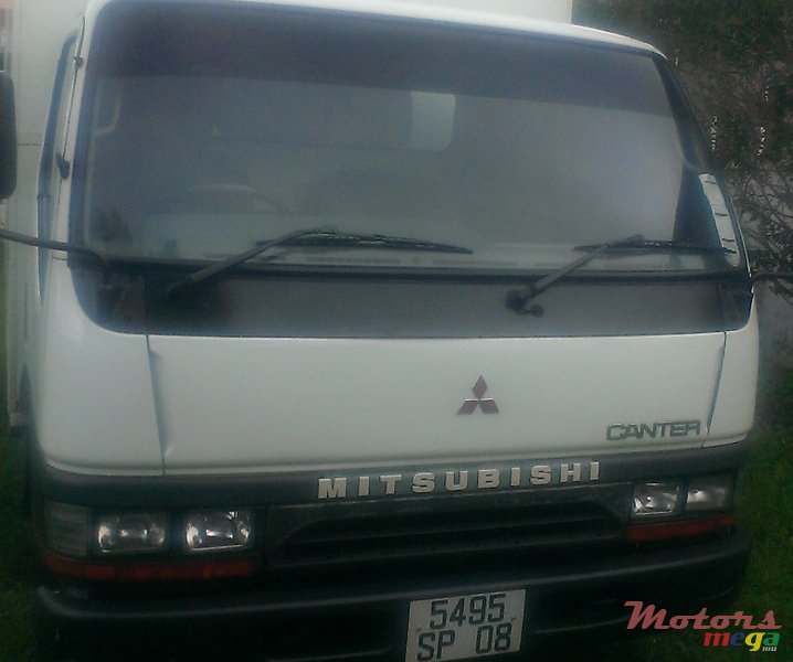 2008' Mitsubishi truck photo #1