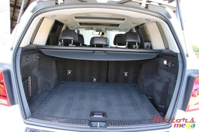 2014' Mercedes-Benz GLK 350 photo #4