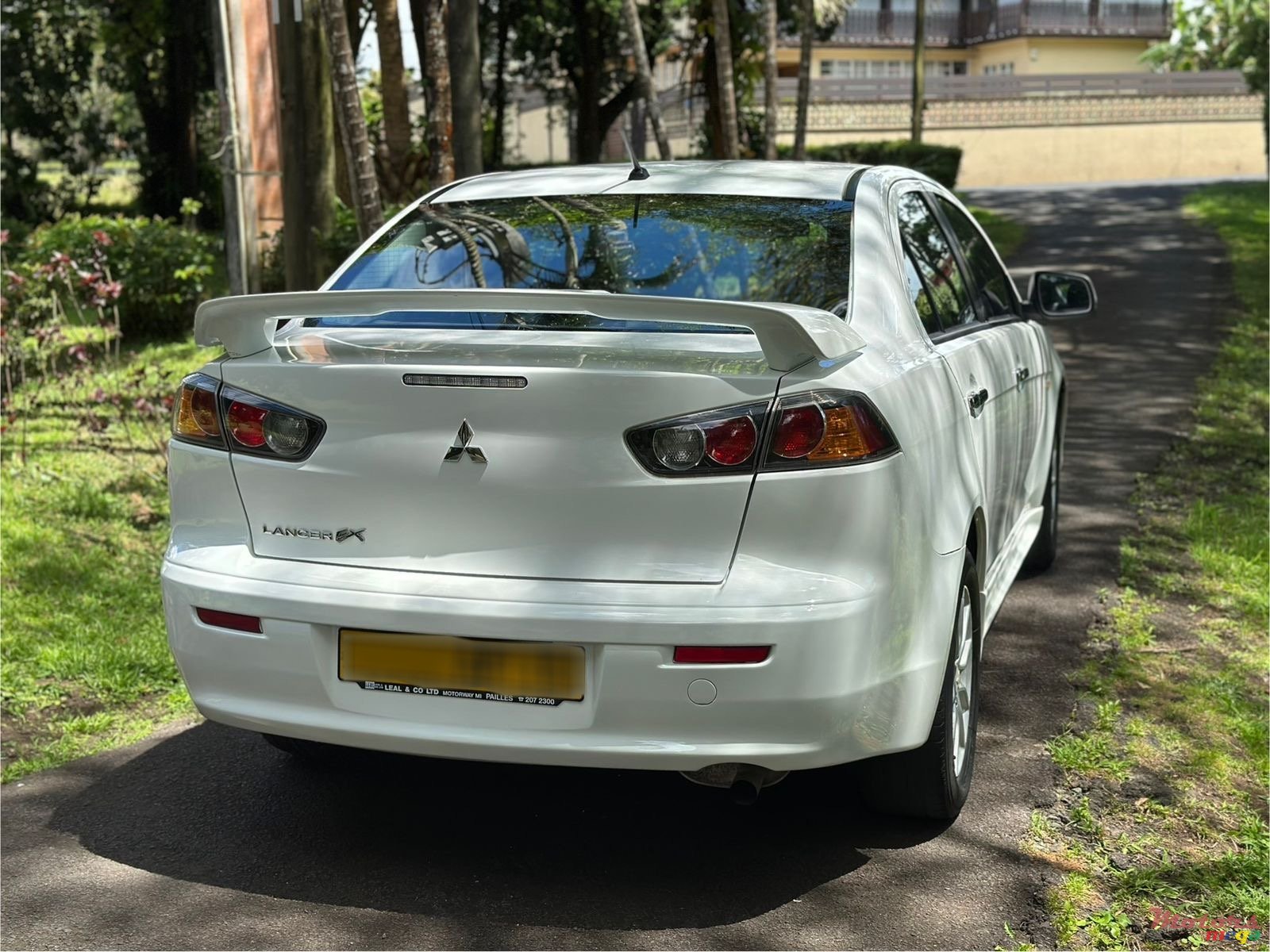 2015' Mitsubishi Lancer Ex photo #4