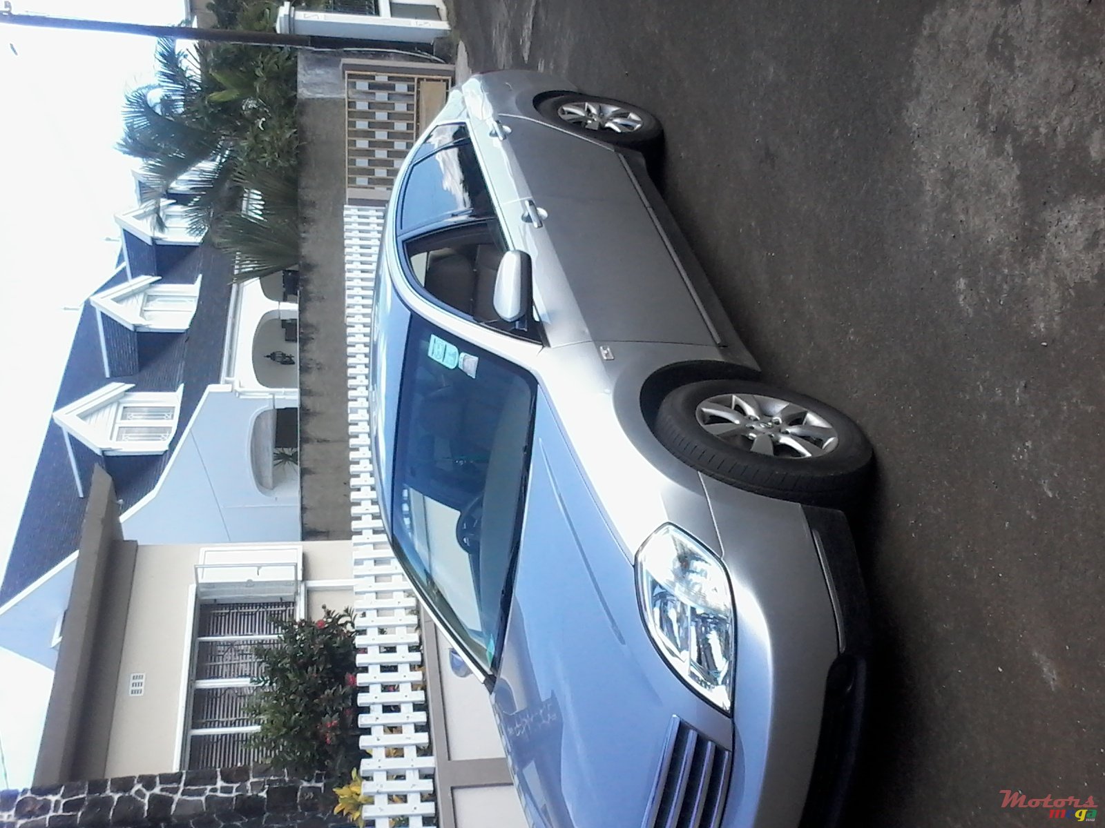 2004' Nissan Cefiro photo #1