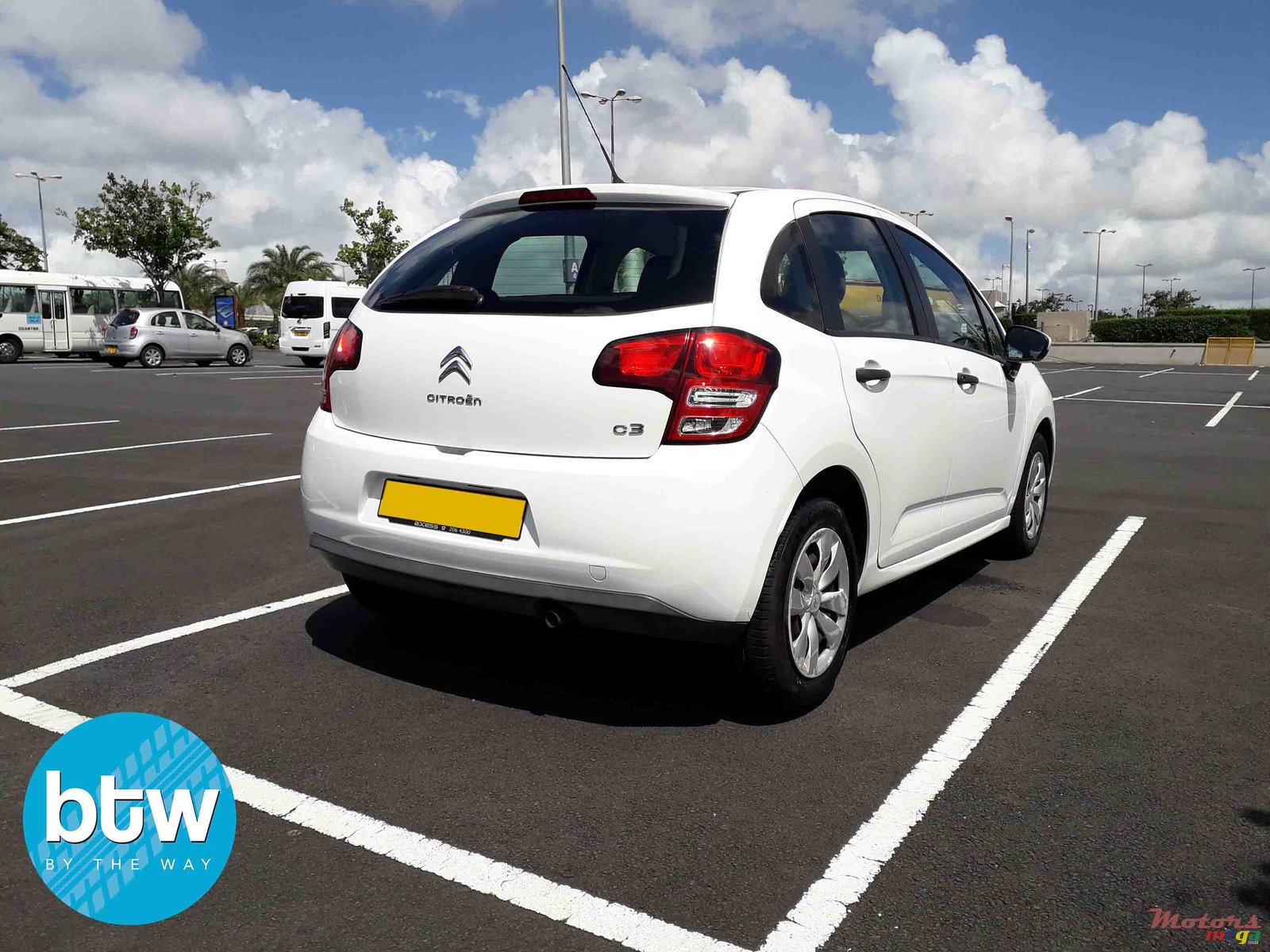 2012' Citroen C3 photo #3