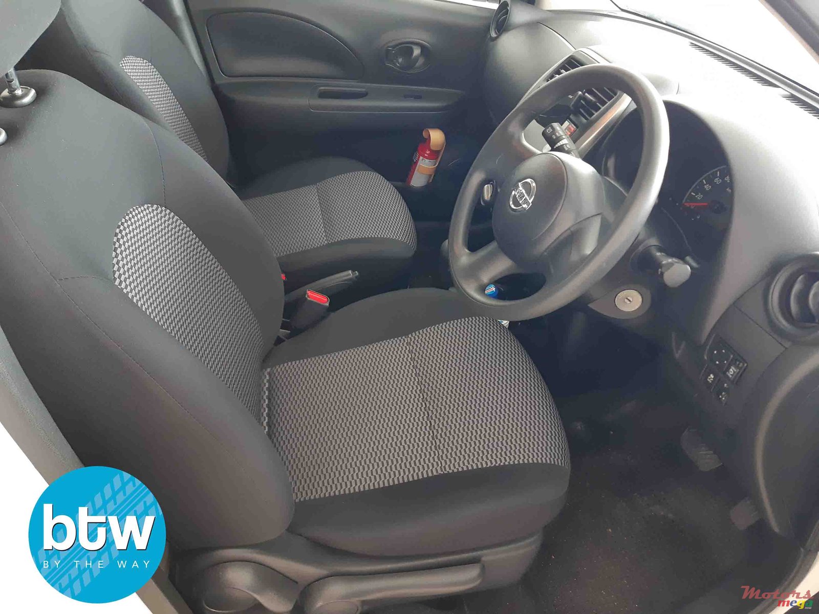 2016' Nissan March photo #4