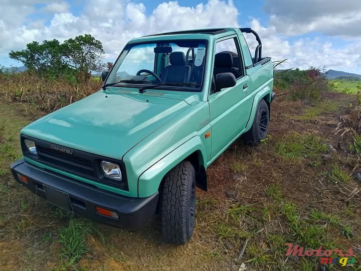 1993' Daihatsu Feroza 4x4 3-door. photo #3