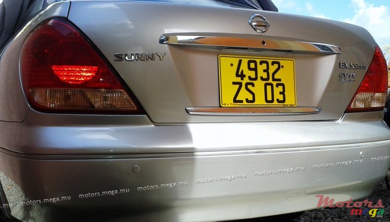 2003' Nissan Sunny photo #1