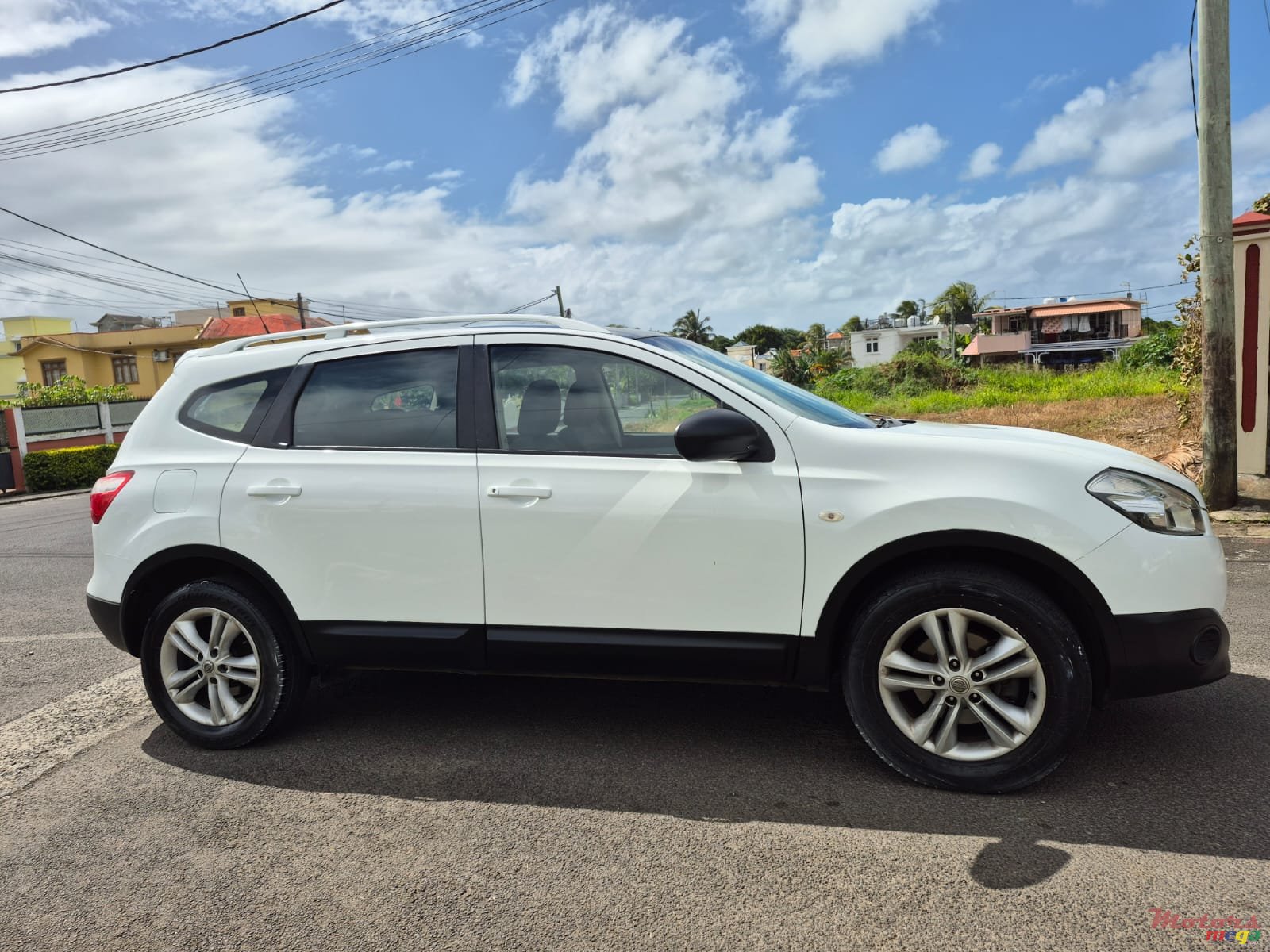 2012' Nissan Qashqai+2 photo #5