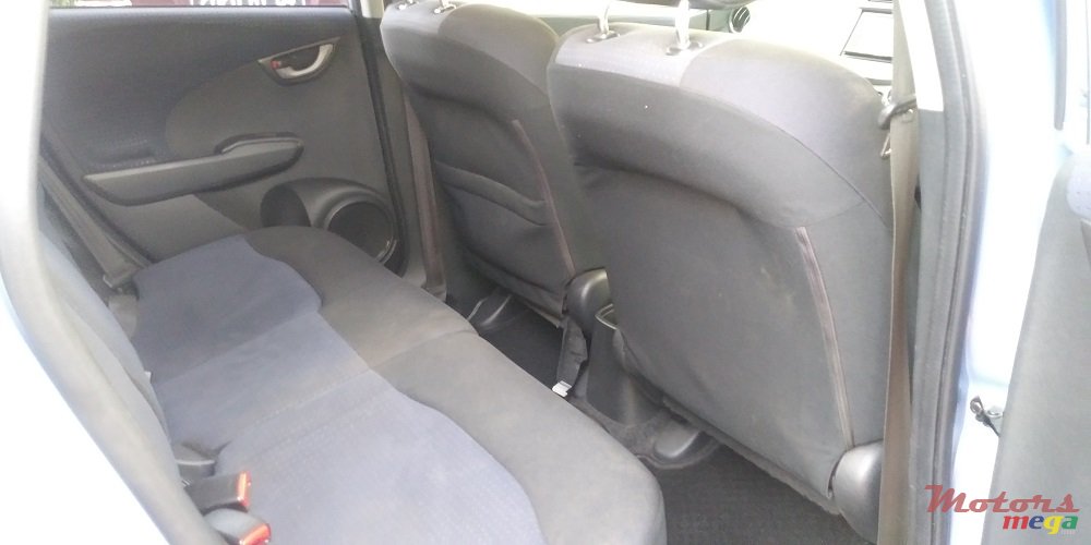 2010' Honda Fit 1.3 photo #6