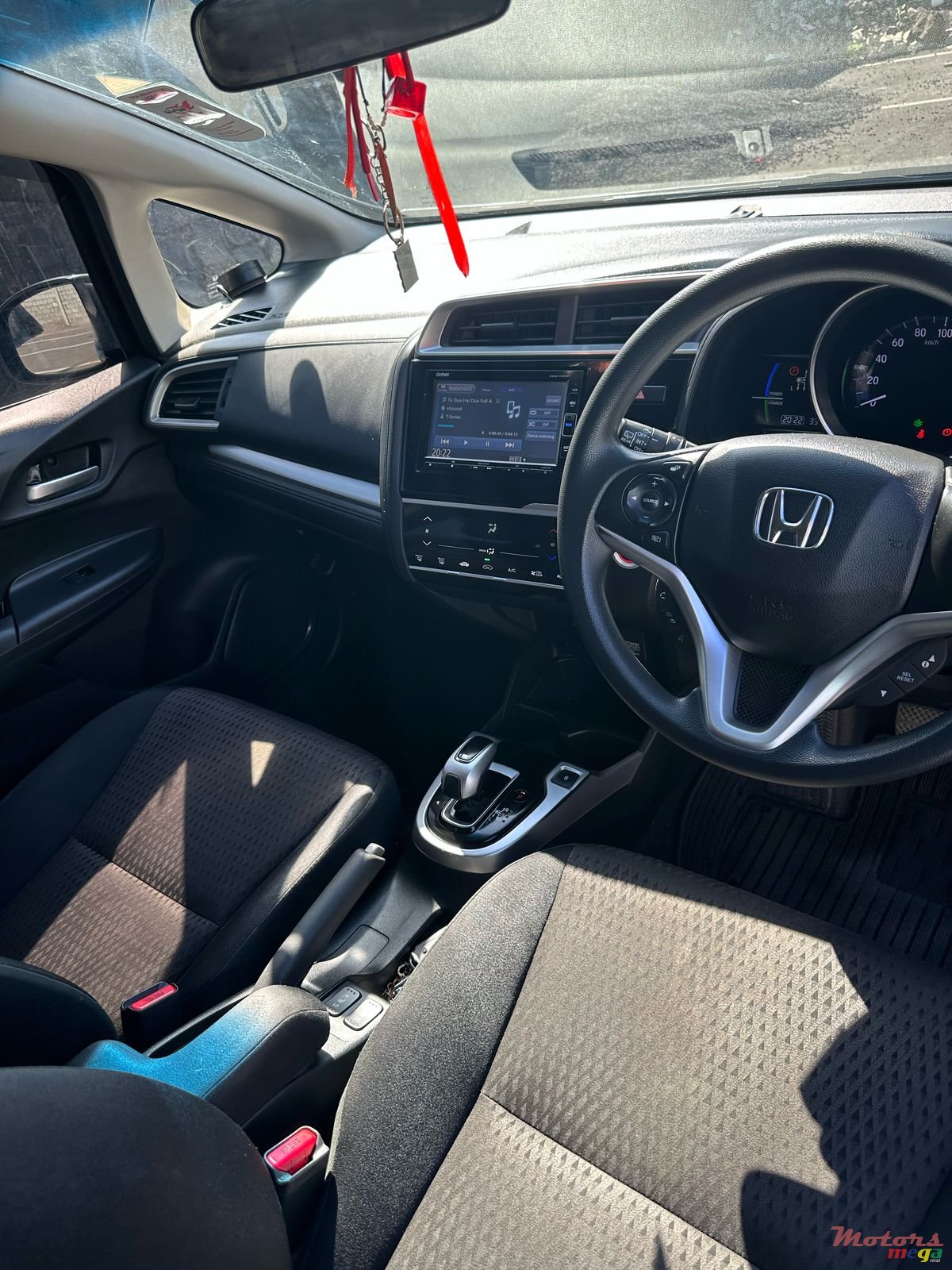 2019' Honda Fit photo #6