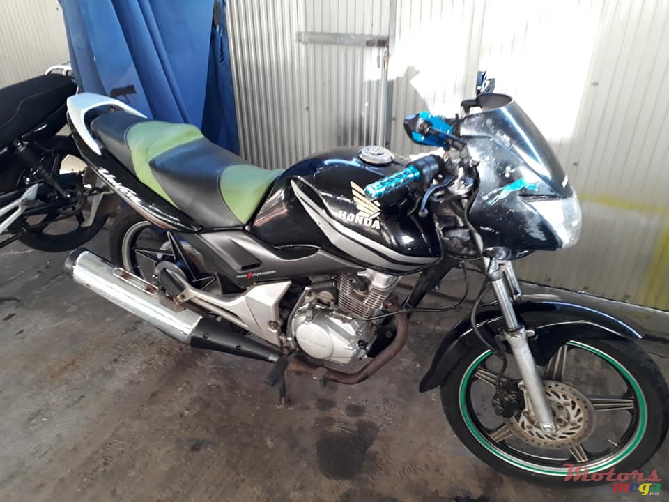 2008' Honda Unicorn photo #3