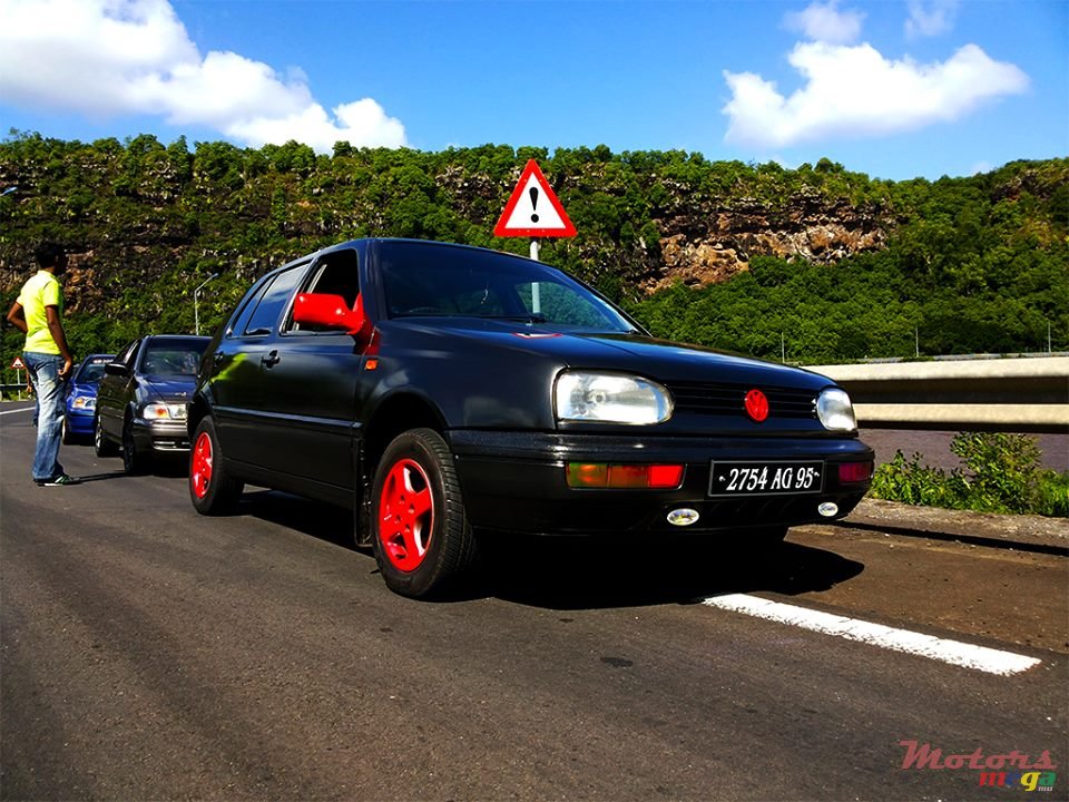 1995' Volkswagen Golf III photo #5