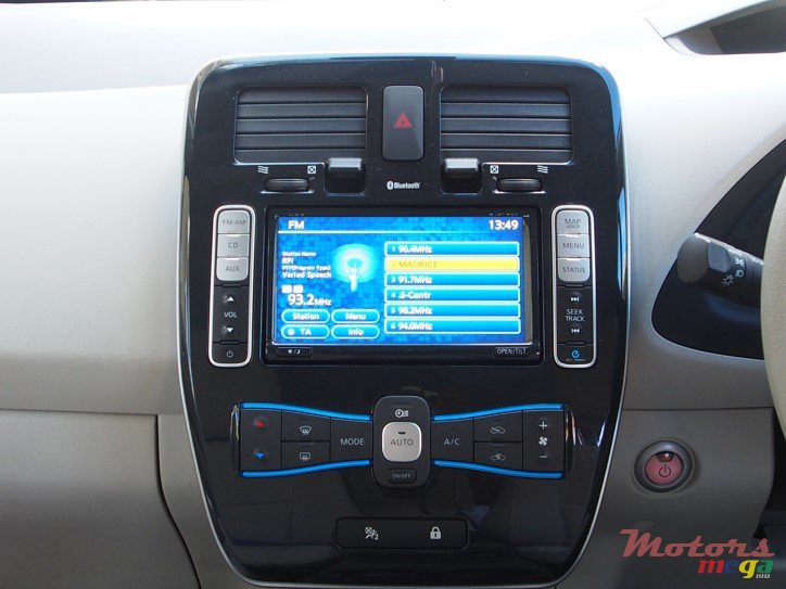 2012' Nissan Leaf photo #5