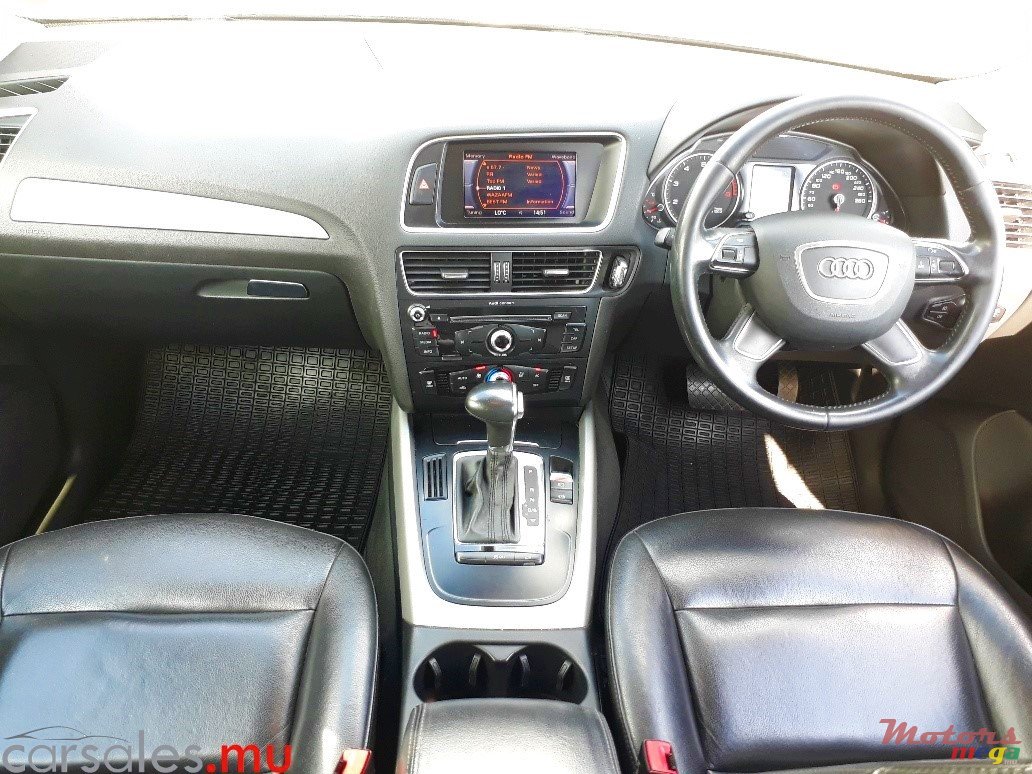 2013' Audi Q5 2.0T Quattro photo #6