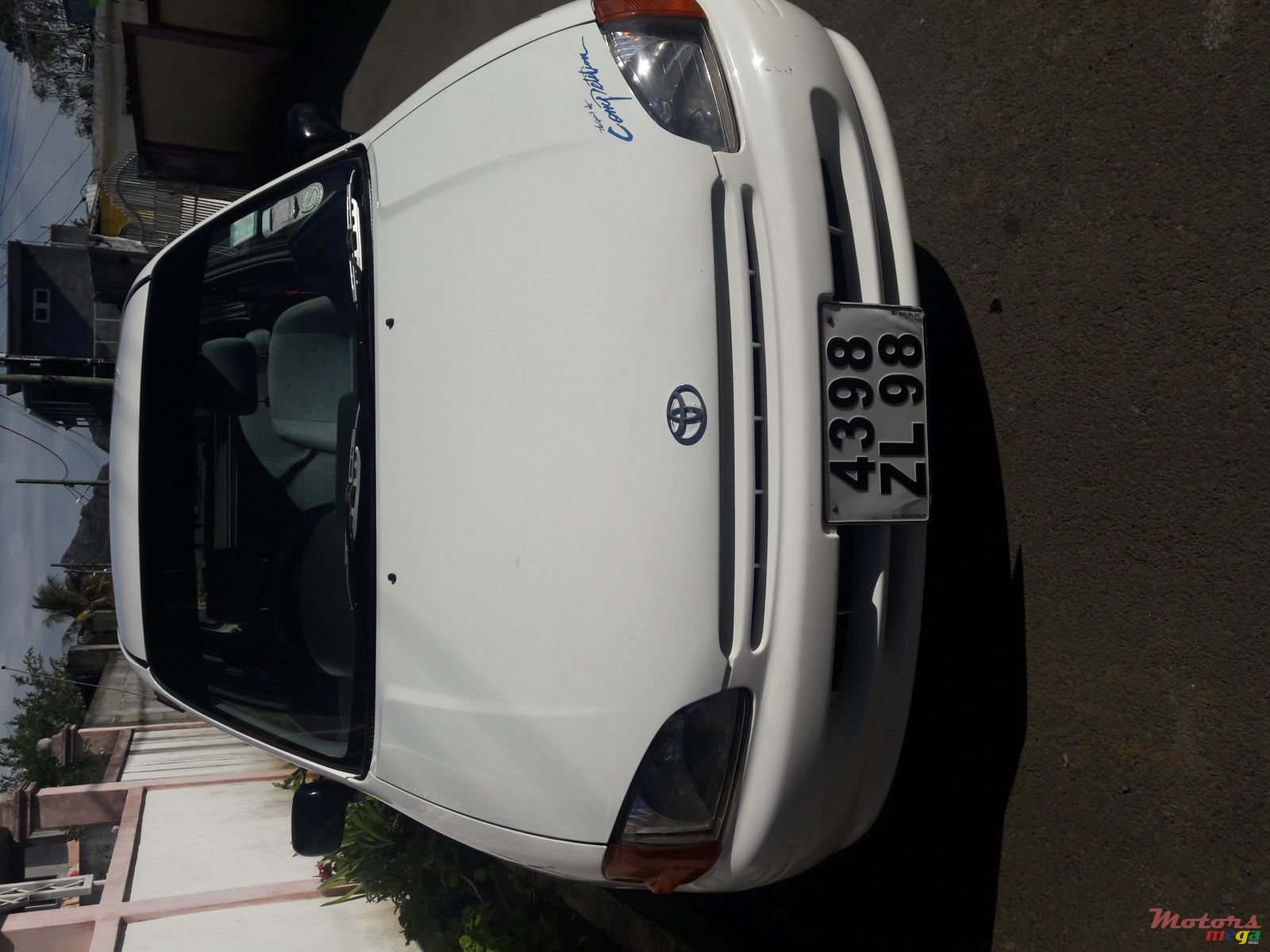 1998' Toyota Starlet photo #1