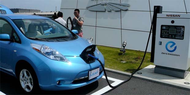 British Nissan Leaf Drivers Will Be Able To Sell Spare Electricity