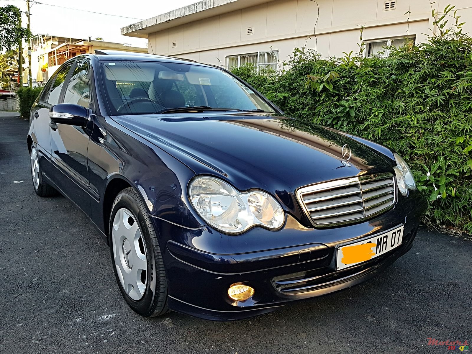2007' Mercedes-Benz c 180 automatic photo #2