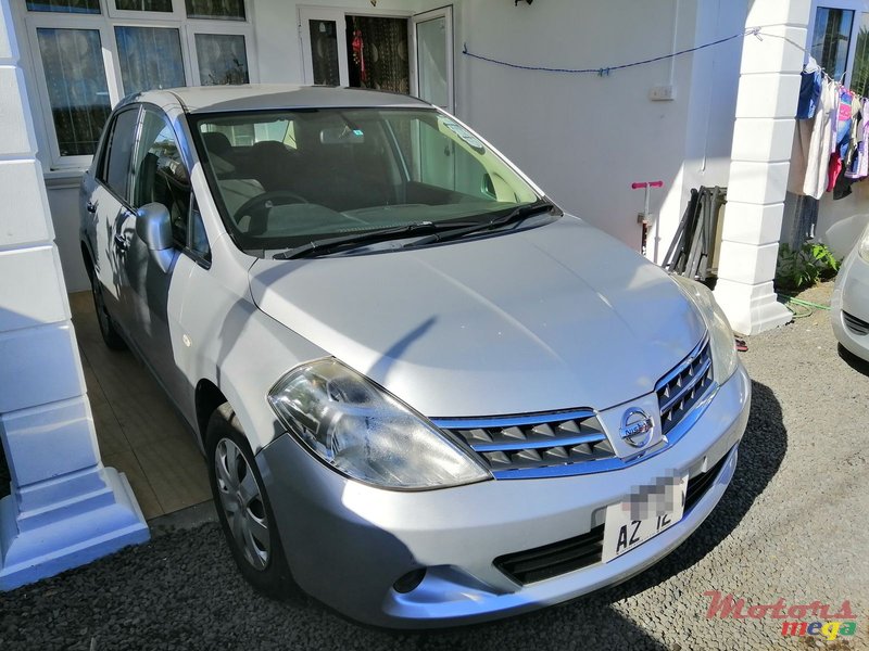 2012' Nissan Tiida photo #3
