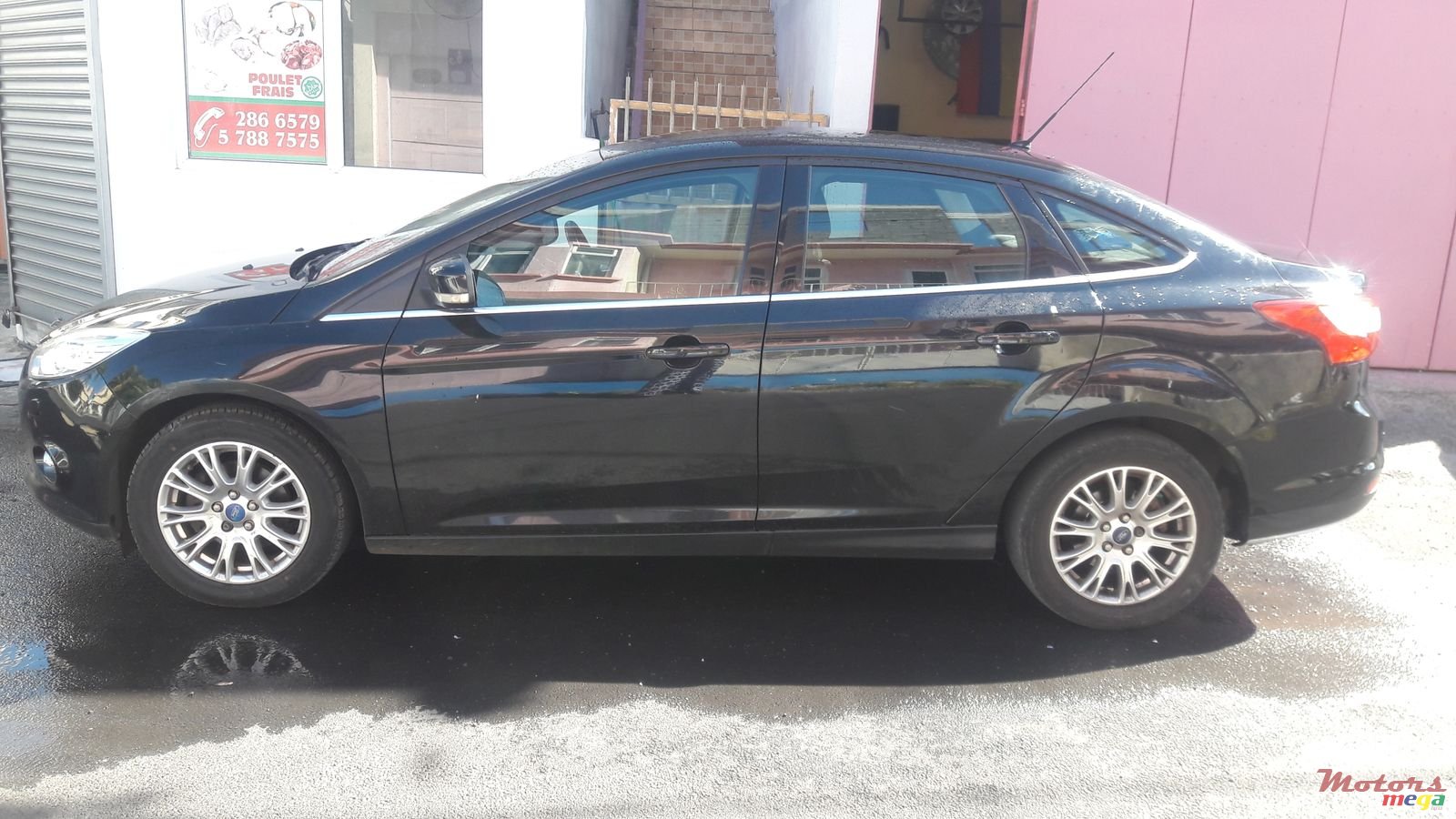 2012' Ford Focus photo #4