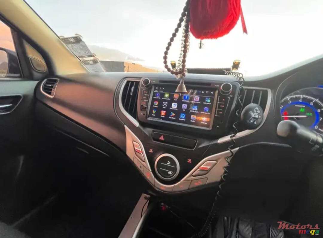 2017' Suzuki Baleno photo #2