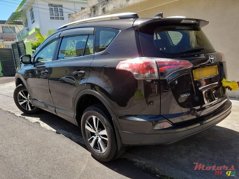 2016' Toyota RAV4 None photo #1