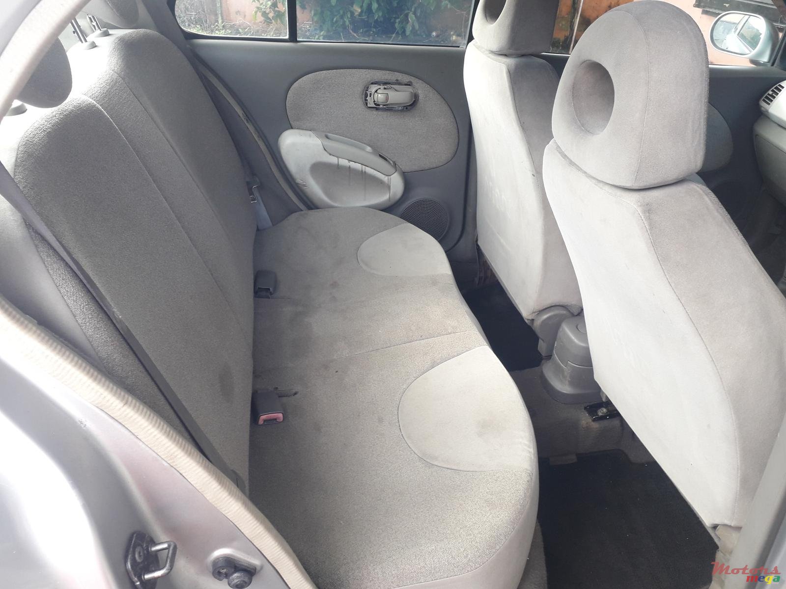 2005' Nissan photo #4