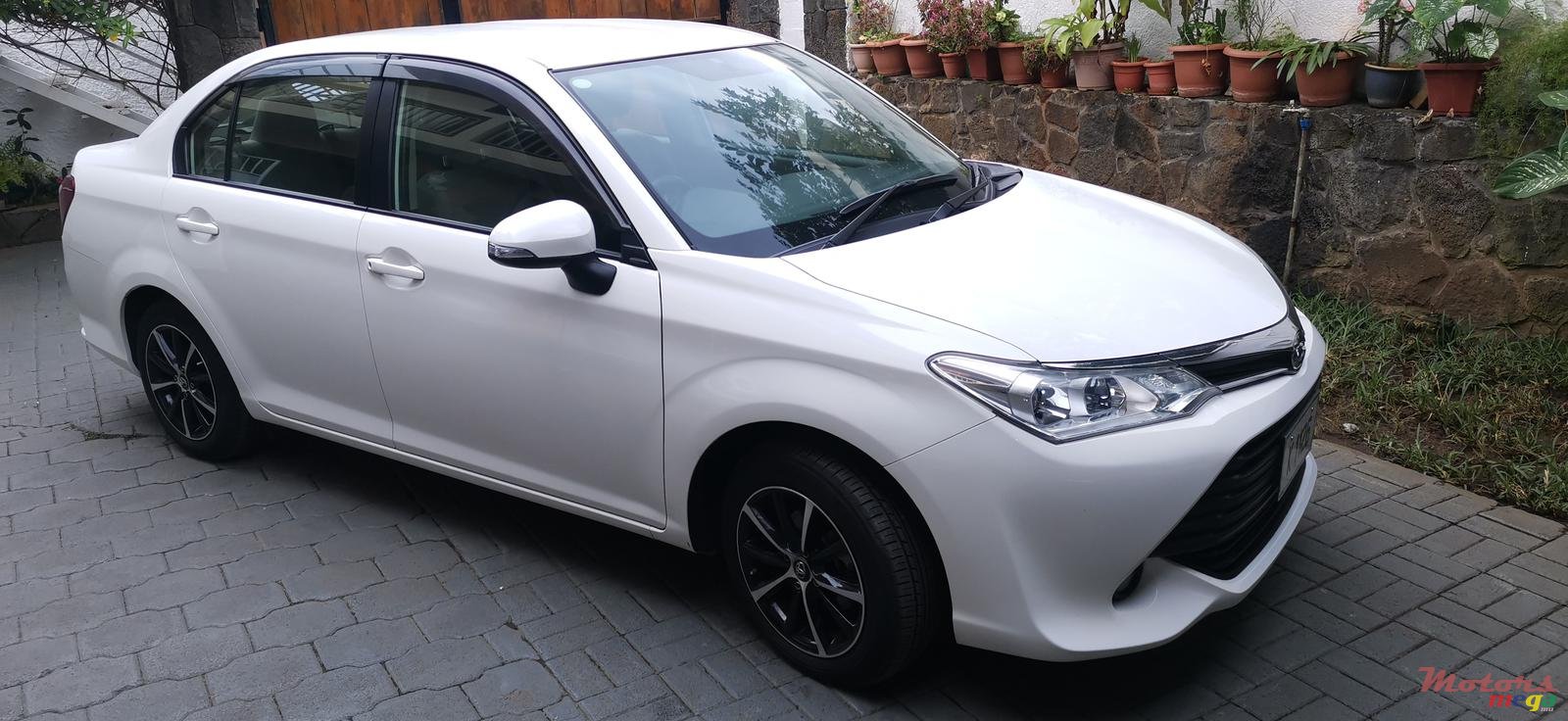 2016' Toyota Axio photo #6