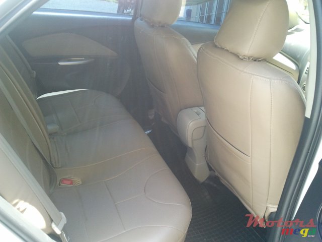 2008' Toyota Yaris belta photo #5