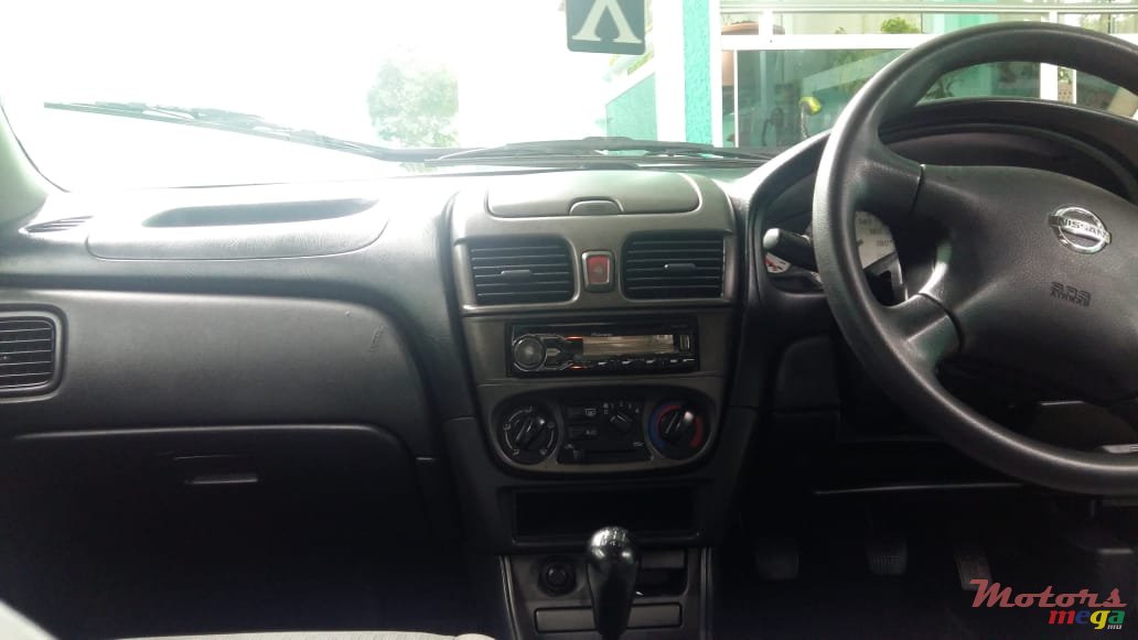 2006' Nissan Sunny photo #4