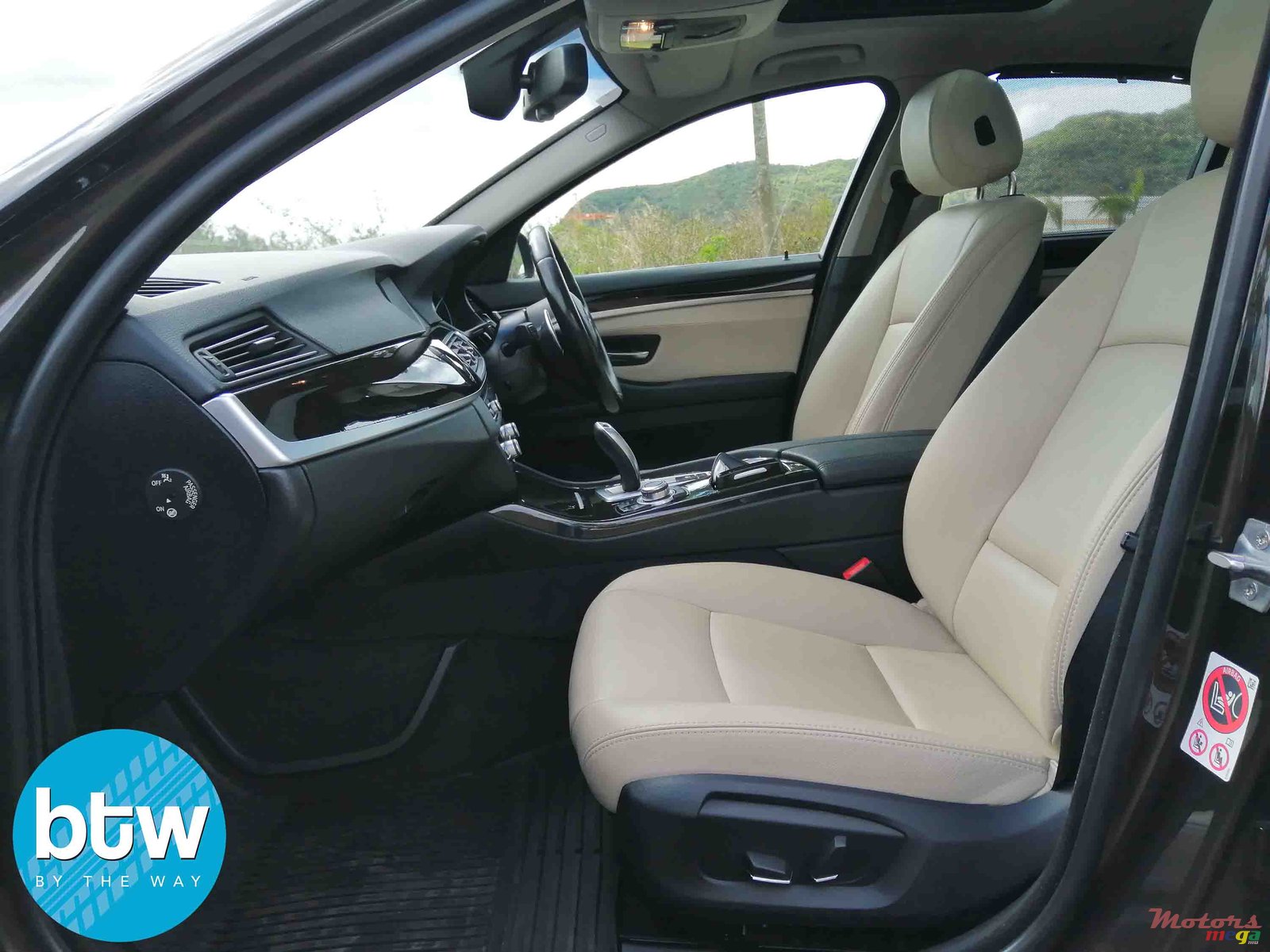 2015' BMW 520 i Limited Edition photo #3