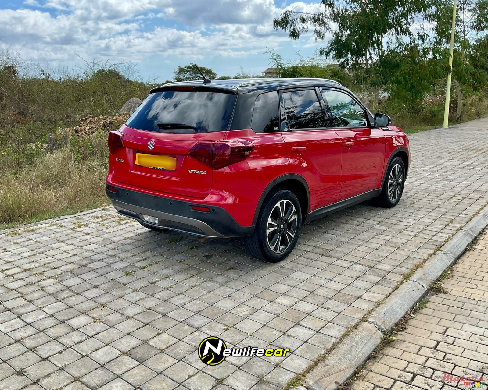 2021' Suzuki Vitara photo #3