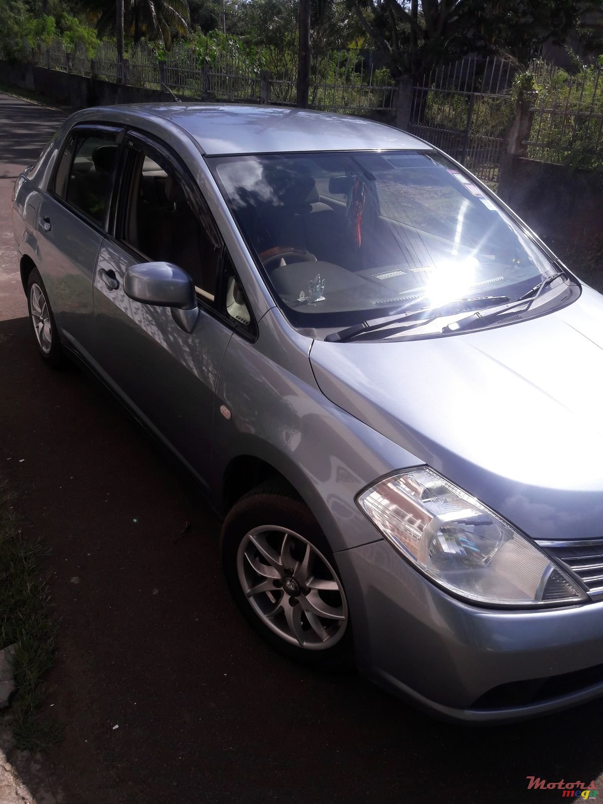 2005' Nissan Tiida photo #5