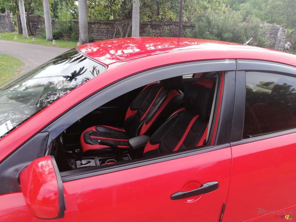 2005' Mazda 3 photo #1