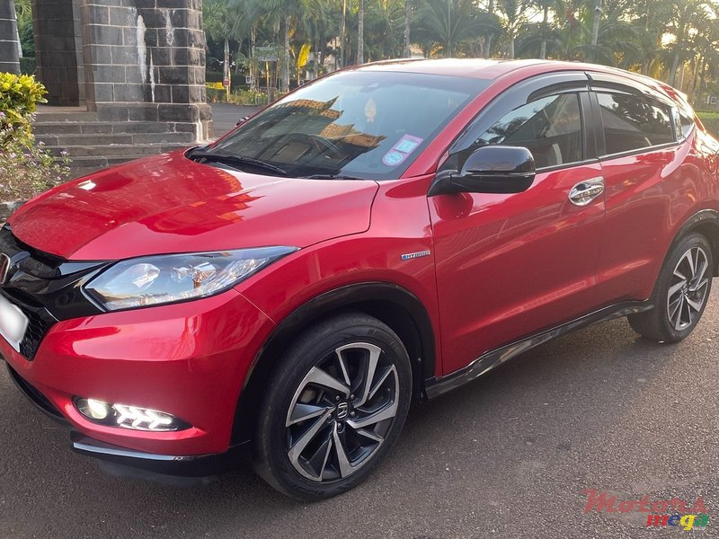 2017' Honda Vezel RS photo #2