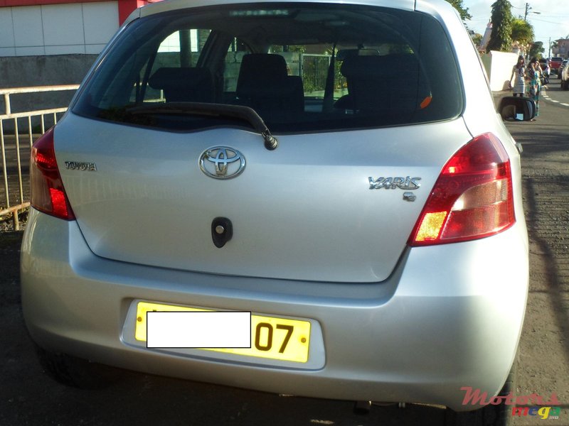 2007' Toyota Yaris photo #3