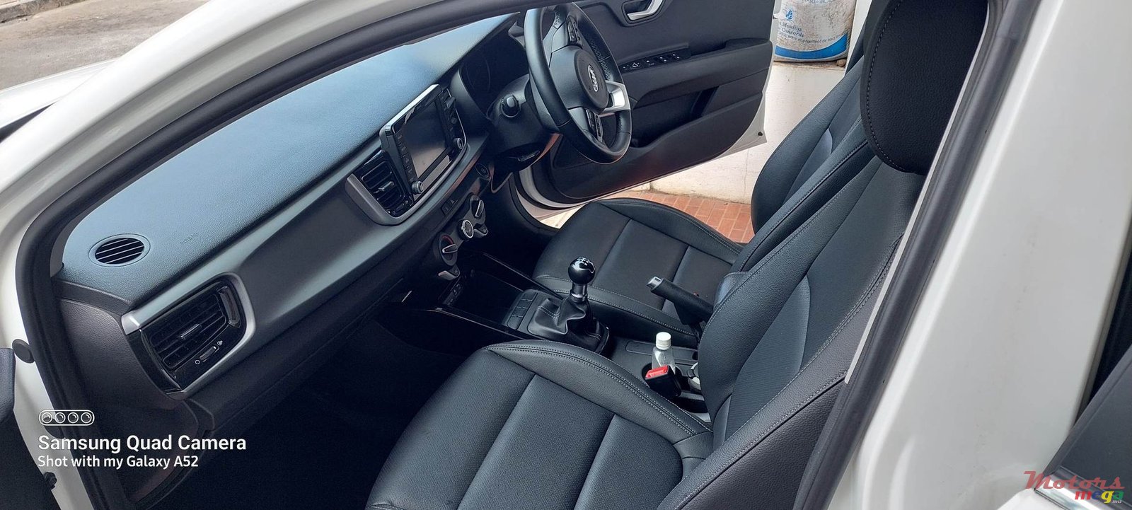 2021' Kia Rio photo #3