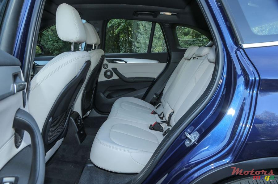 2017' BMW X1 photo #2